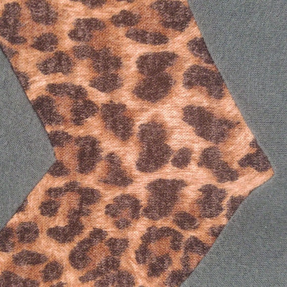 EUC First Love Top Size M - Picture 3 of 5